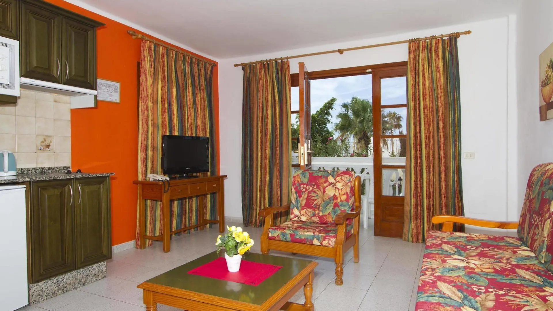 ***  Suite Hotel Montana Club Puerto del Carmen  İspanya